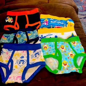 Toddler size 2T-3T Boys baby shark underwear NWOT